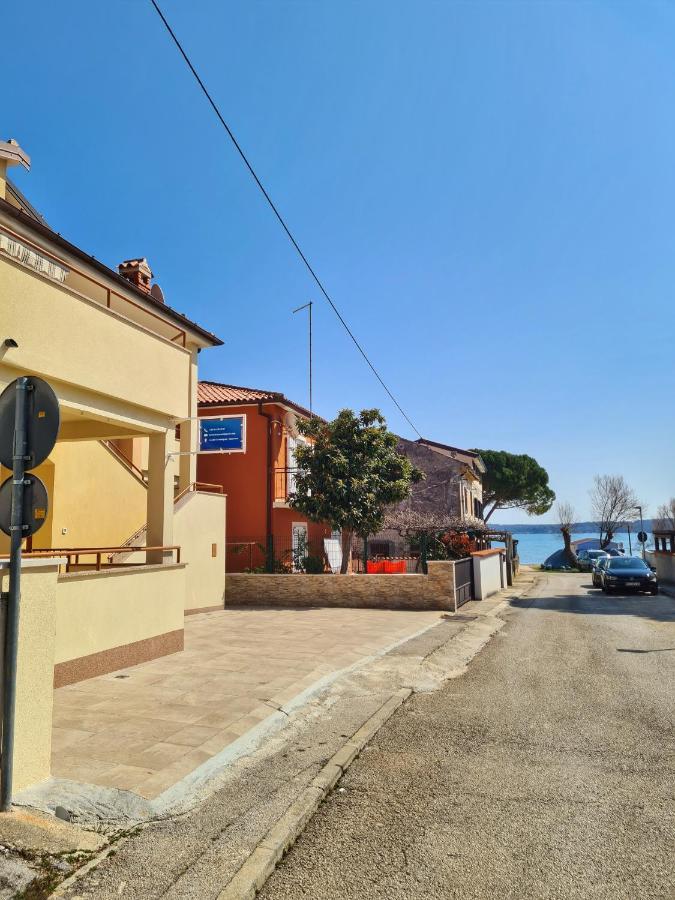 Apartment Manuel Novigrad  Luaran gambar